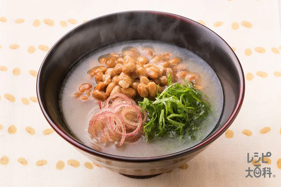 みょうが・青じそと納豆のみそ汁