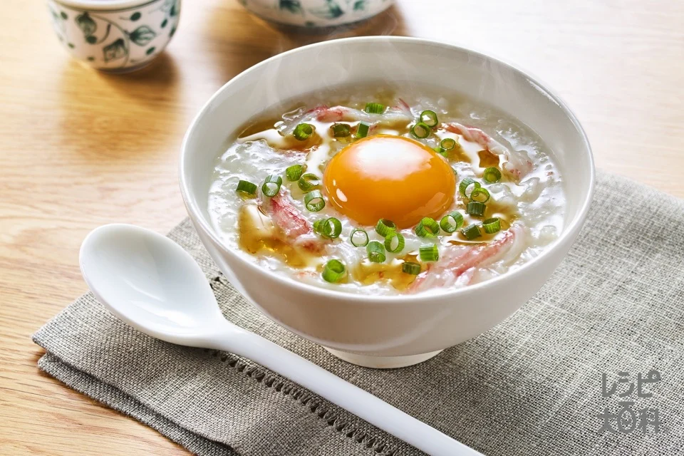 ごま油香る!中華風月見がゆ