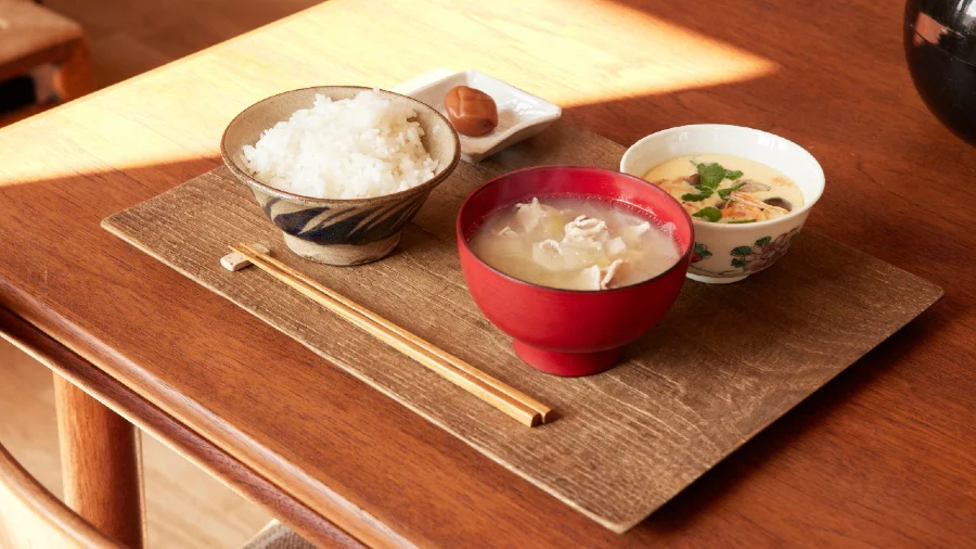 瀬戸口家の冬は、おみそ汁と茶碗蒸しのほっこりメニューで乗り切る