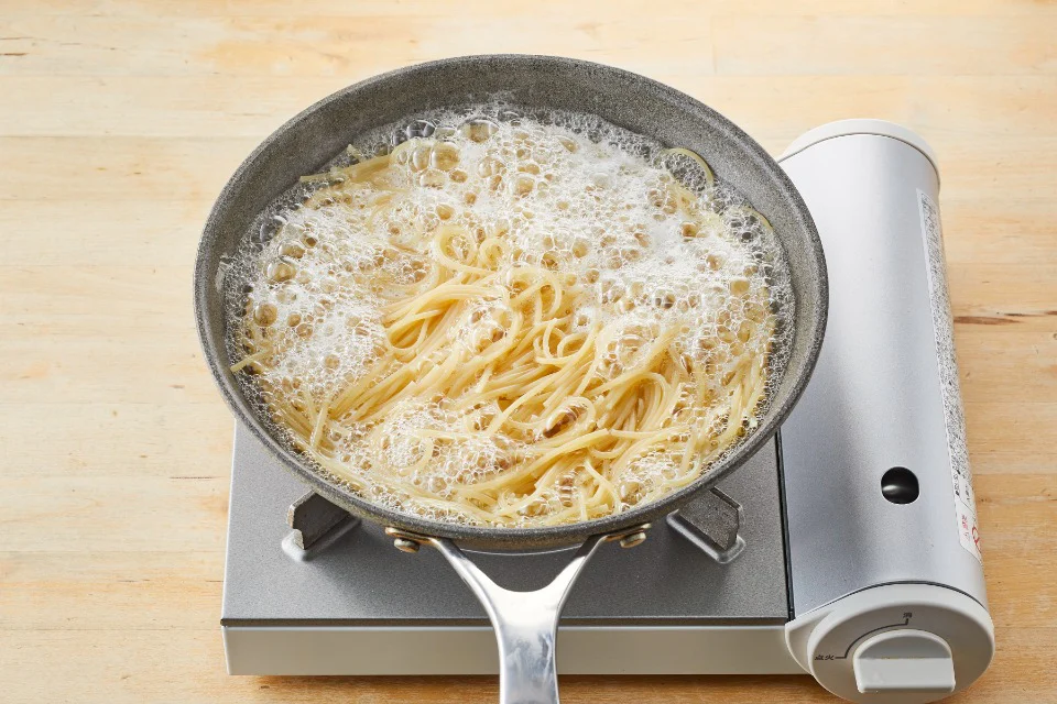 とろ卵のせツナとせん切りキャベツのマヨパスタのつくり方_1_1