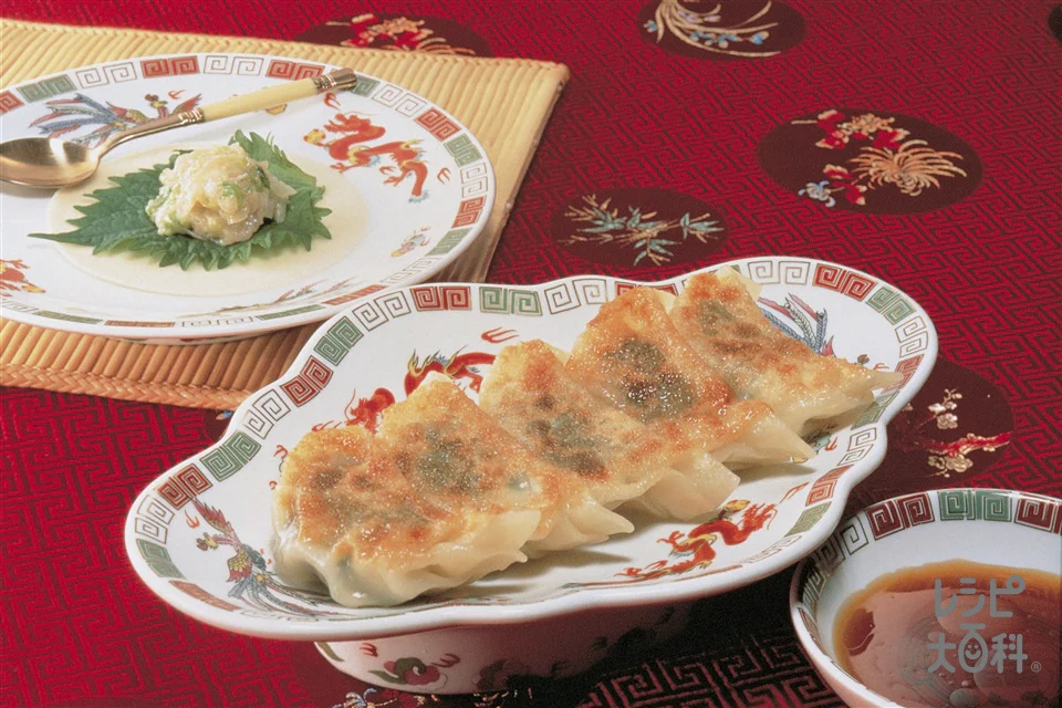 鶏肉とレタスの青じそギョーザ