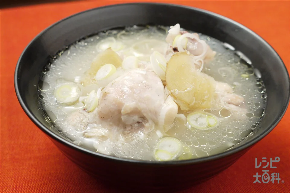 参鶏湯（サムゲタン）