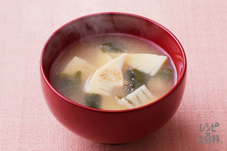 わかめとたけのこのみそ汁