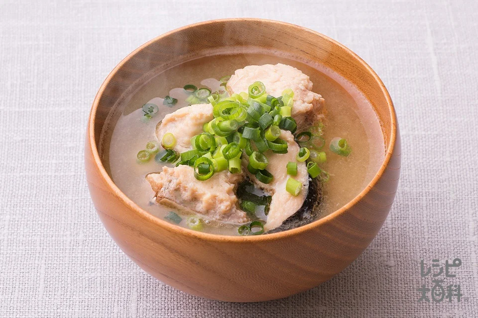 石狩風！鮭缶みそ汁