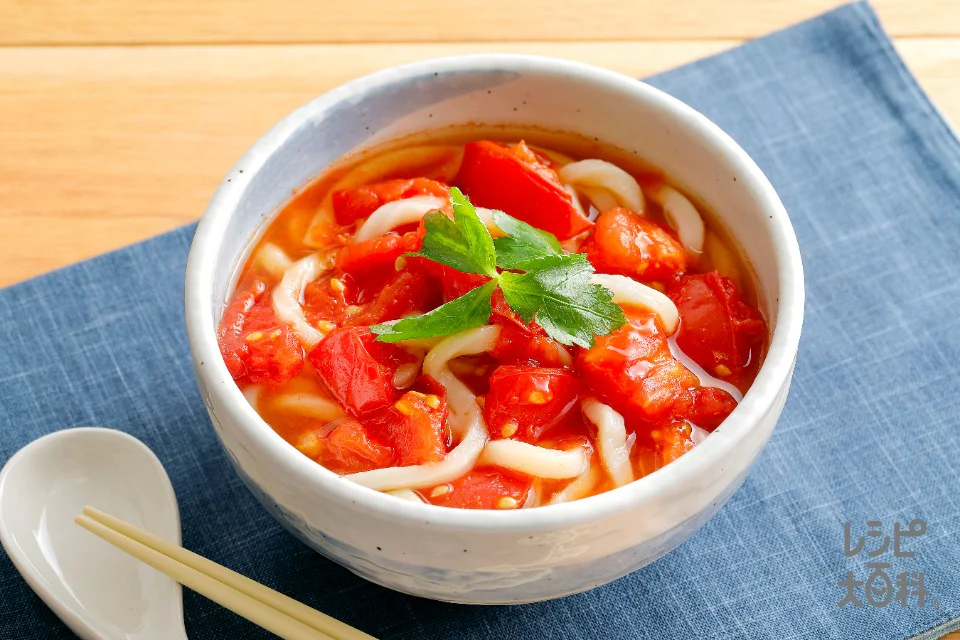 だし香るトマトうどん