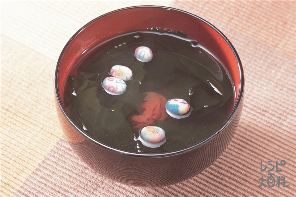 わかめと麩のお吸いもの