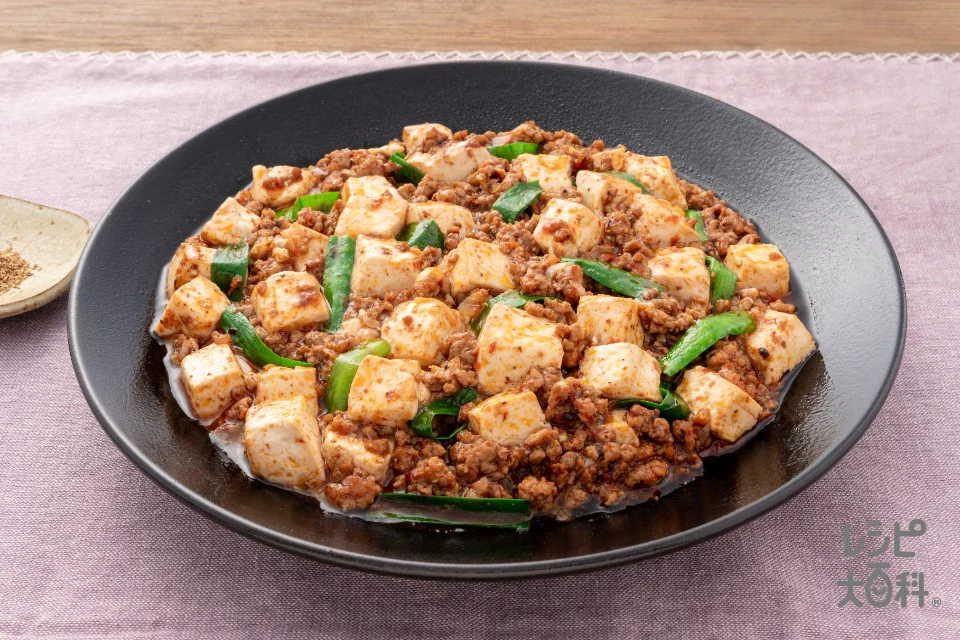 にら入りボリュームアップ極（プレミアム）麻辣麻婆豆腐