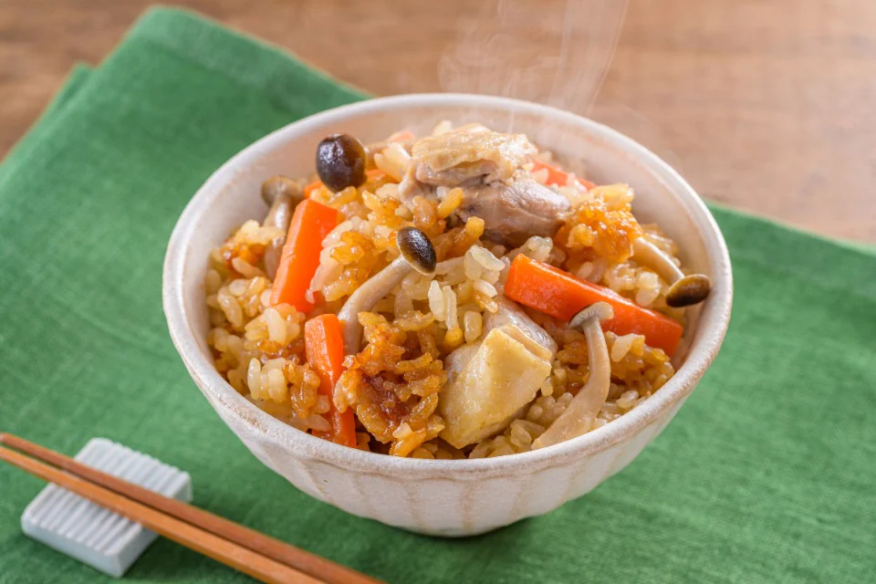 鶏ときのこのだし炊きご飯