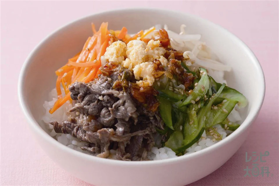 たっぷりナムルのっけご飯