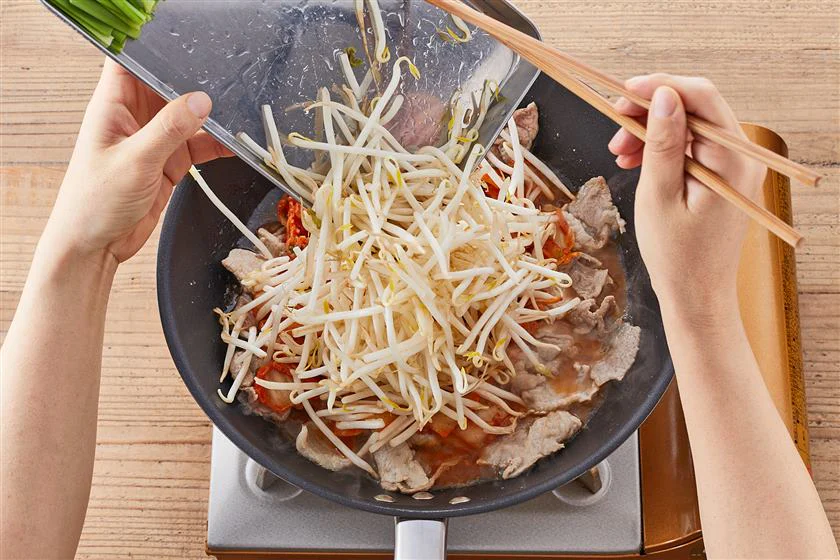 たっぷり野菜の豚キムチのつくり方_2_1