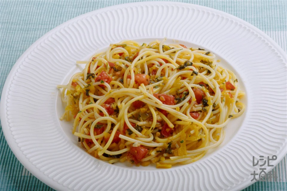 トマトとにんにく、高菜の冷製スパゲッティ
