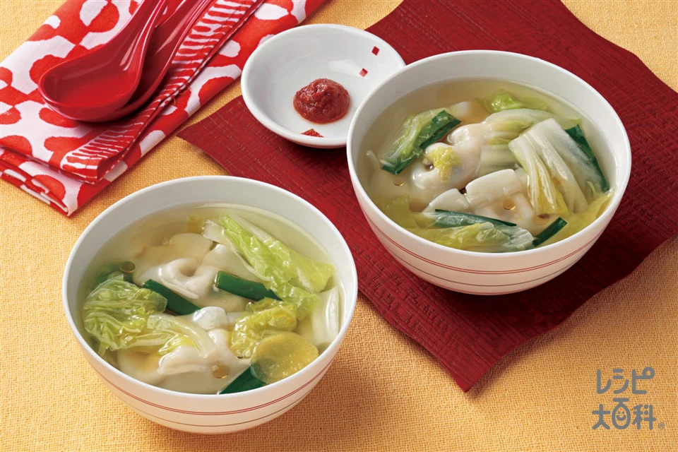 たっぷり白菜とギョーザのスープ