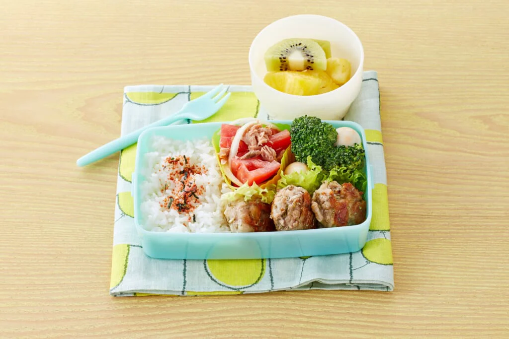 豚こまハーブ団子弁当