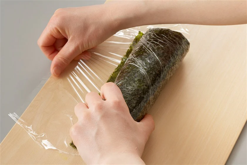 ツナコーンマヨの巻きおにぎりのつくり方_3_2