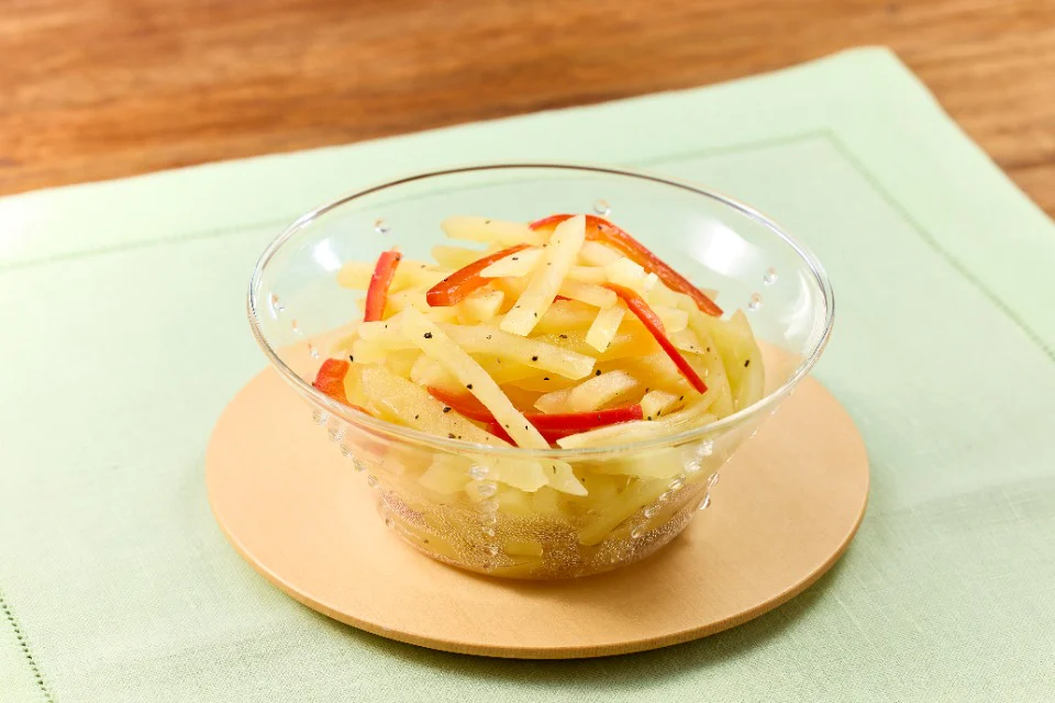 じゃがいものシャキッと食感！にんにく和え