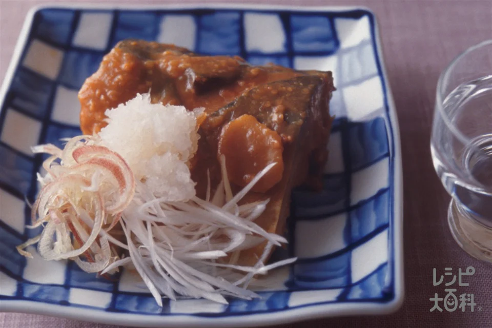 さばのみそ煮の香り野菜添え