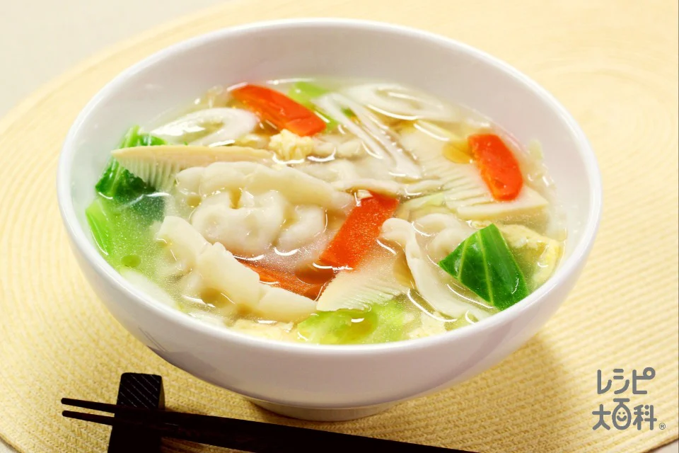 鶏だし・うま塩スープの水餃子