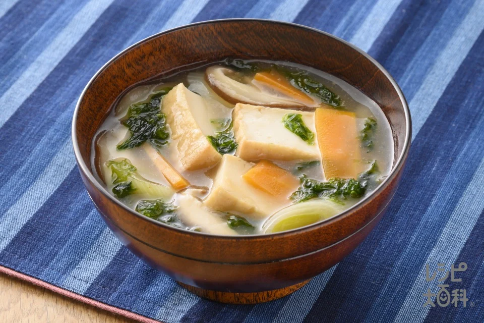 あおさ香る!厚揚げと野菜のみそ汁