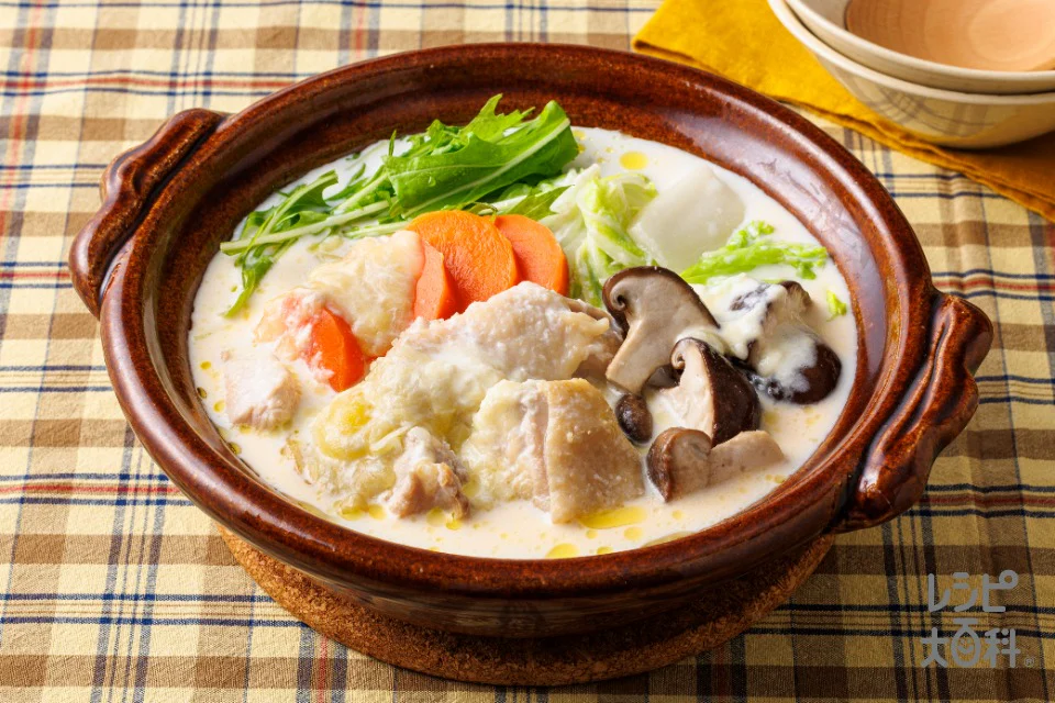 チーズとろ~り!鶏肉と白菜のミルク鍋