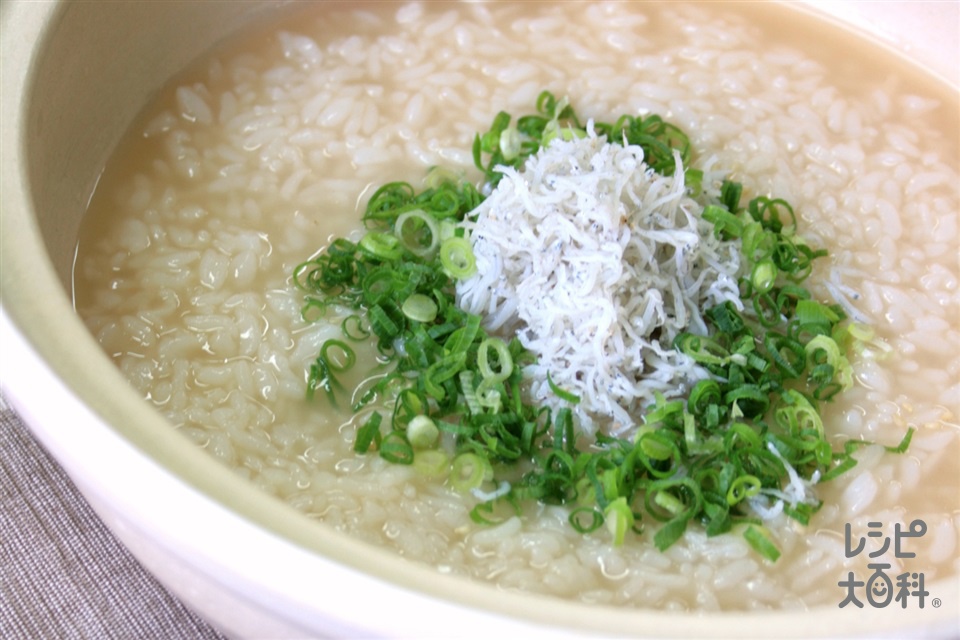 鍋の〆 しらすとねぎの雑炊