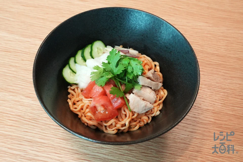 「Ｙｕｍ　Ｙｕｍ」トムヤムクン冷やし混ぜ麺