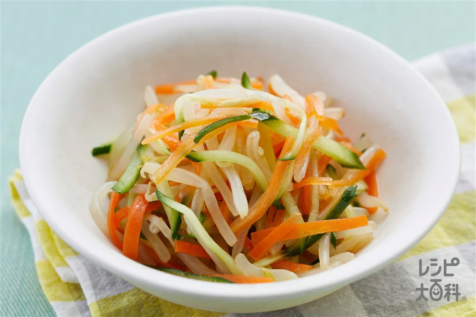 丸鶏ナムル<塩分控えめ>