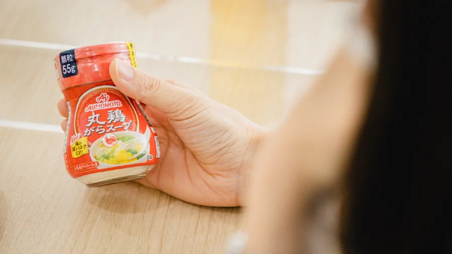 ■「丸鶏がらスープ™」は水にも溶ける？広がる料理のバリエーション
