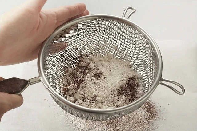 ハートのココアロールケーキのつくり方__1