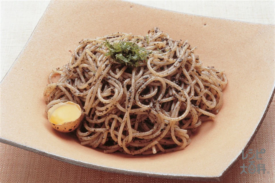 黒ごまパスタ