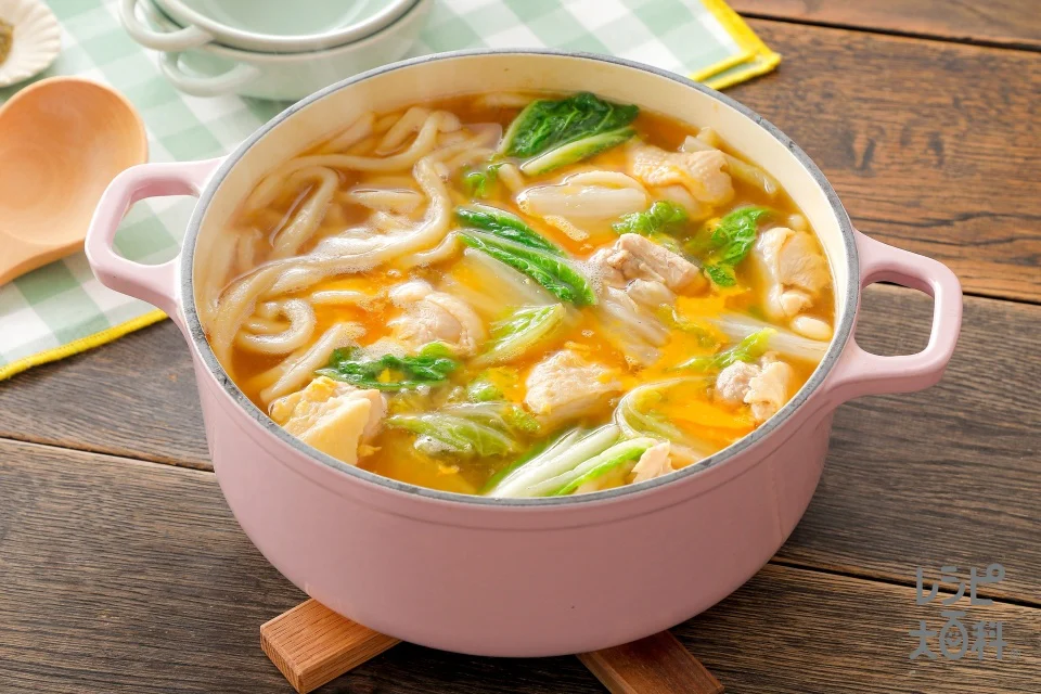 とろ玉白菜の鶏だしうどんすき鍋