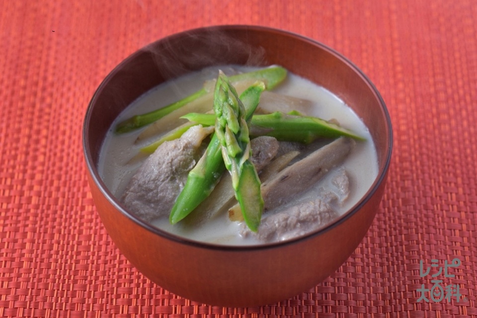 豚ごぼうの豆乳みそ汁