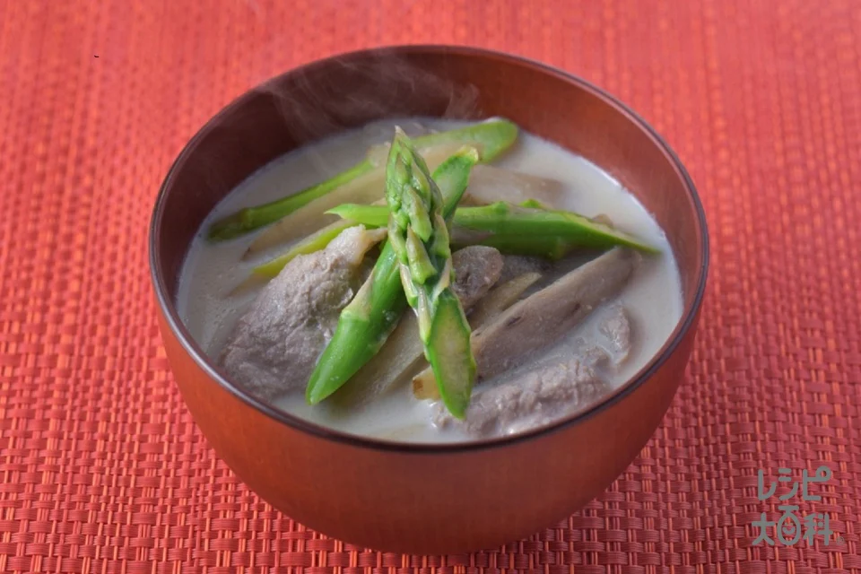 豚ごぼうの豆乳みそ汁