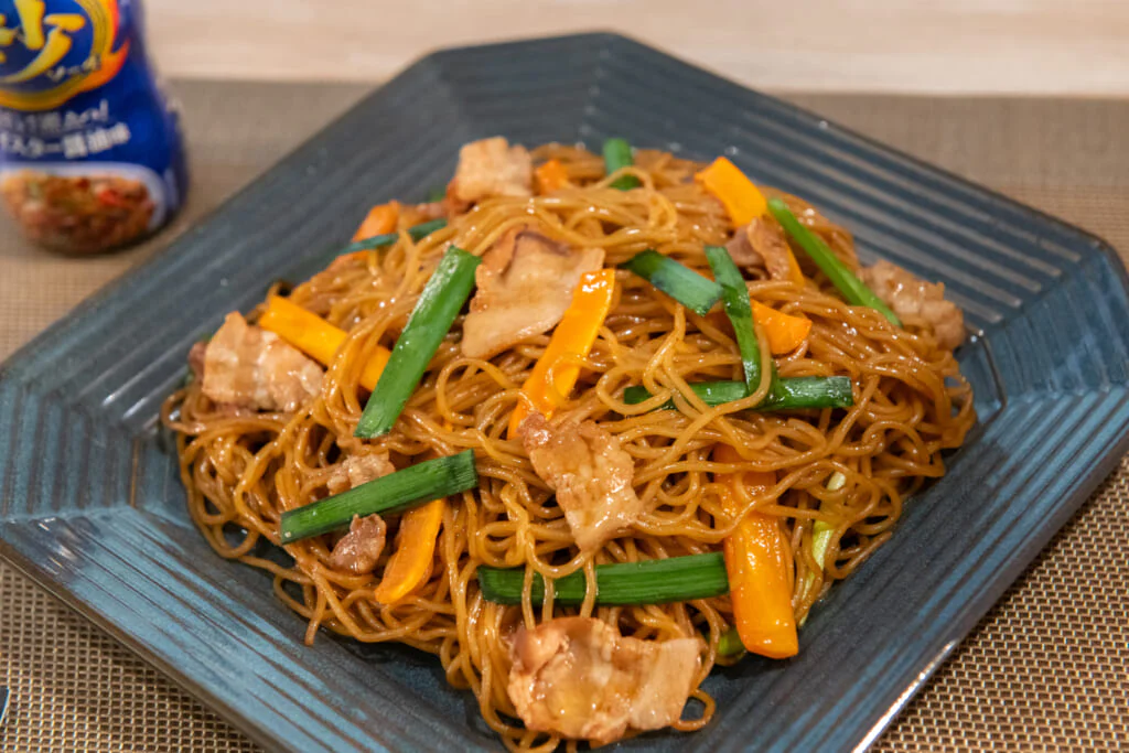 暫定王者の「無敵焼きそば」（味の素社）