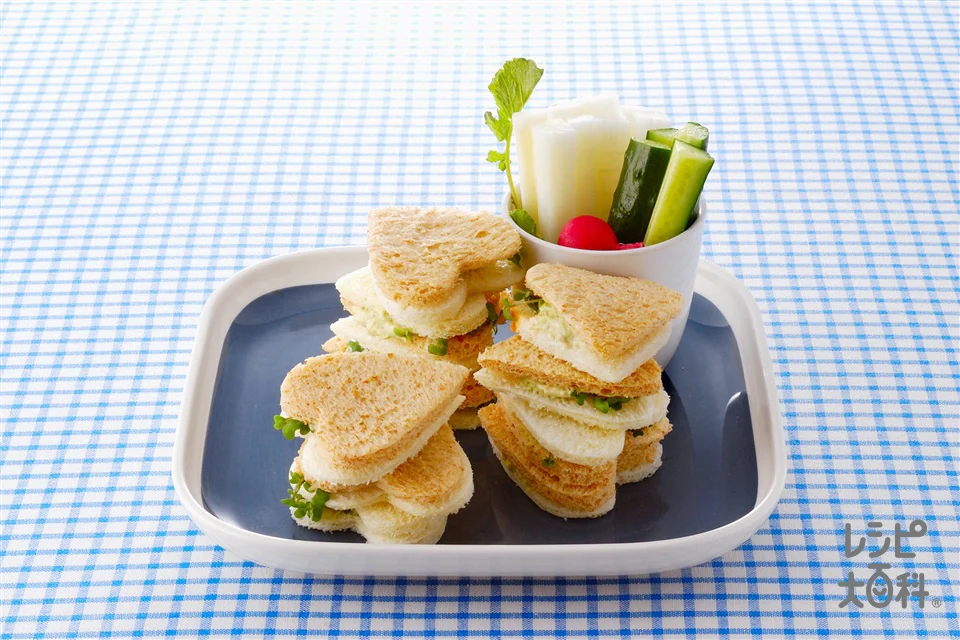 ハートのミニサンド&スティック野菜