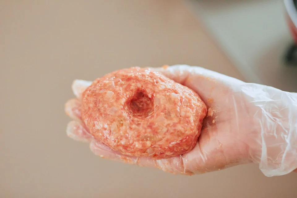 「うま味」たっぷりジューシーハンバーグのつくり方_4_1