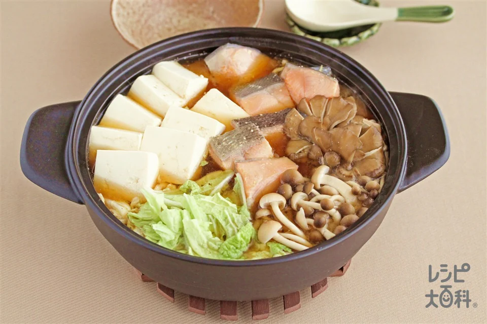鮭ときのこの濃厚味噌鍋