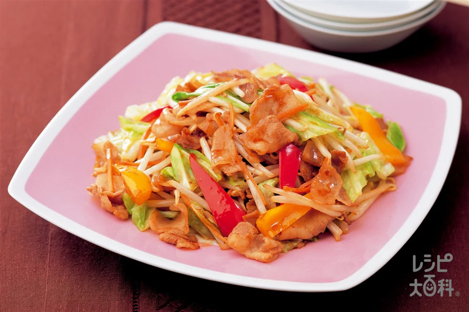 もやしと彩り野菜の豚肉オイスターソース炒め