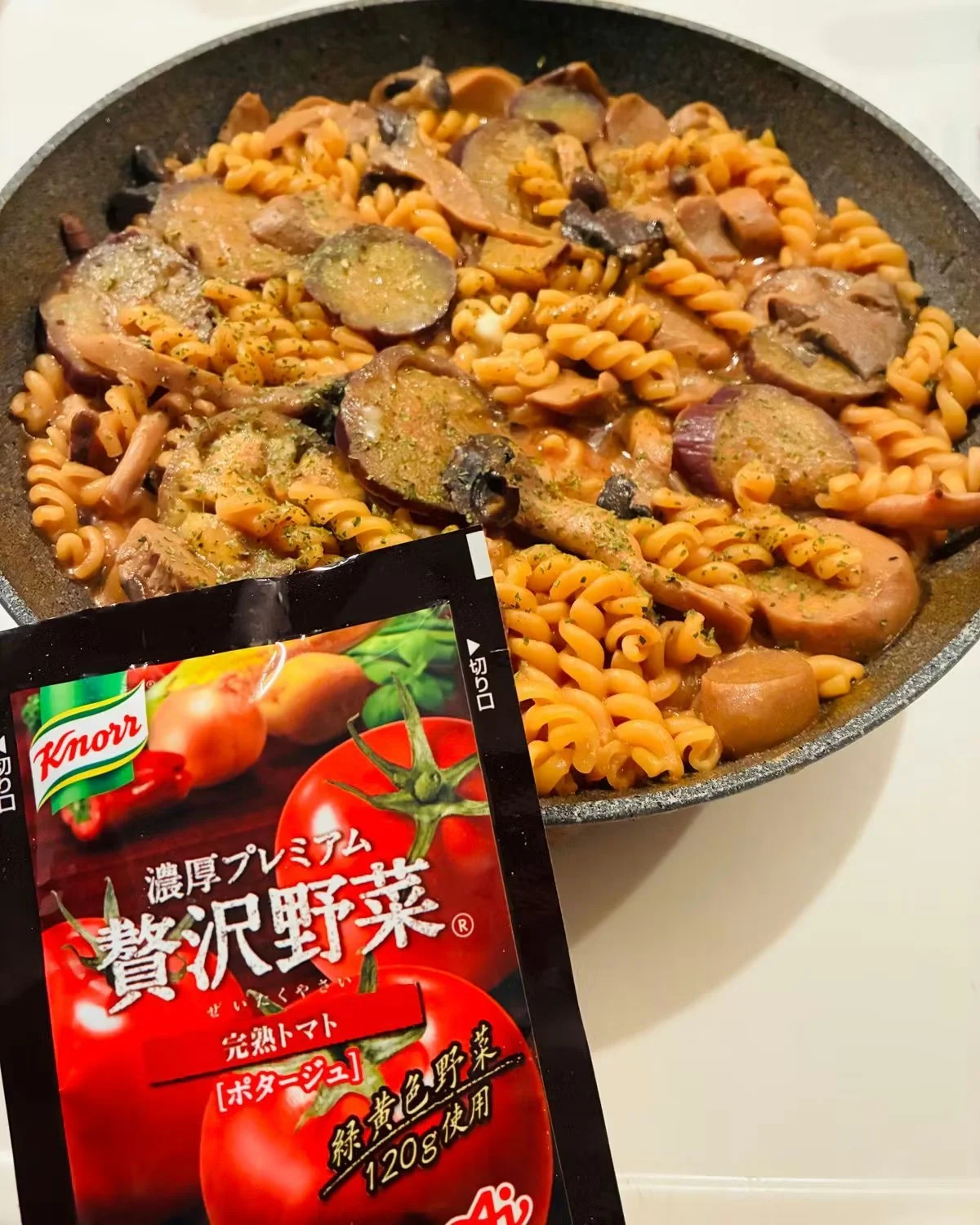 「きのこと茄子の完熟トマトパスタ」アレンジ (ミライさん)