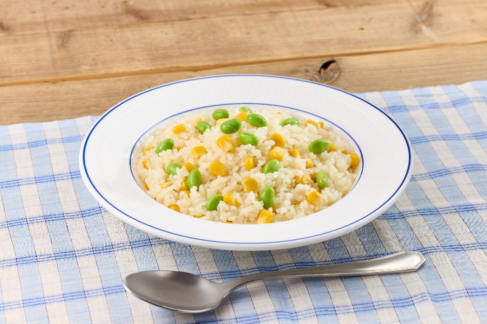 火いらず 枝豆コーンのにんにくピラフ