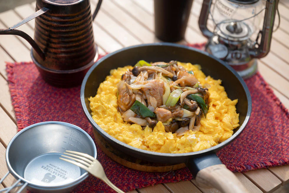 「Cook Do® きょうの大皿®」
で簡単!
家族で楽しむアウトドア飯
