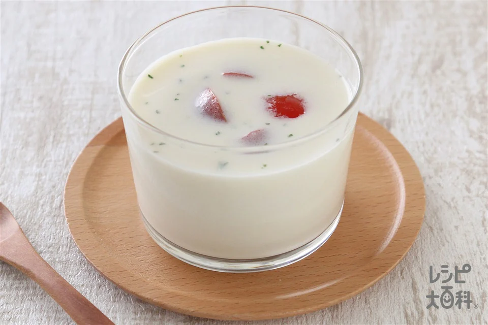 彩りトマトの冷たいじゃがいものスープ