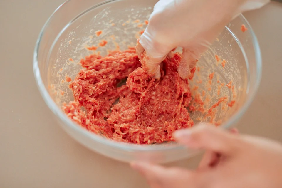 「うま味」たっぷりジューシーハンバーグのつくり方_3_1