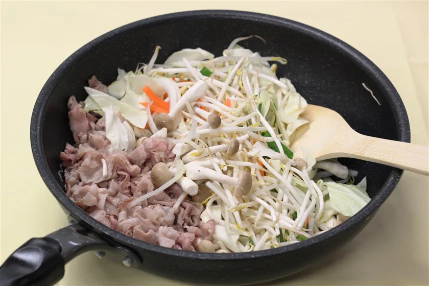 簡単!!肉野菜炒めのつくり方_2_1