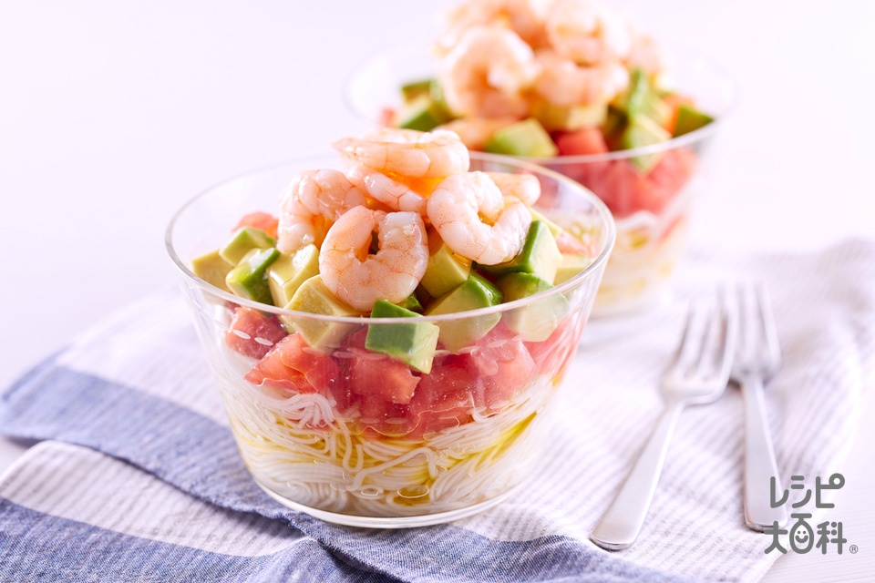 えび・アボカドのカラフルそうめん