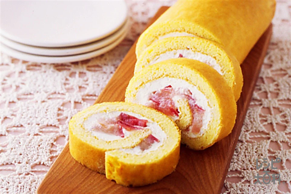 りんごジャムのロールケーキ