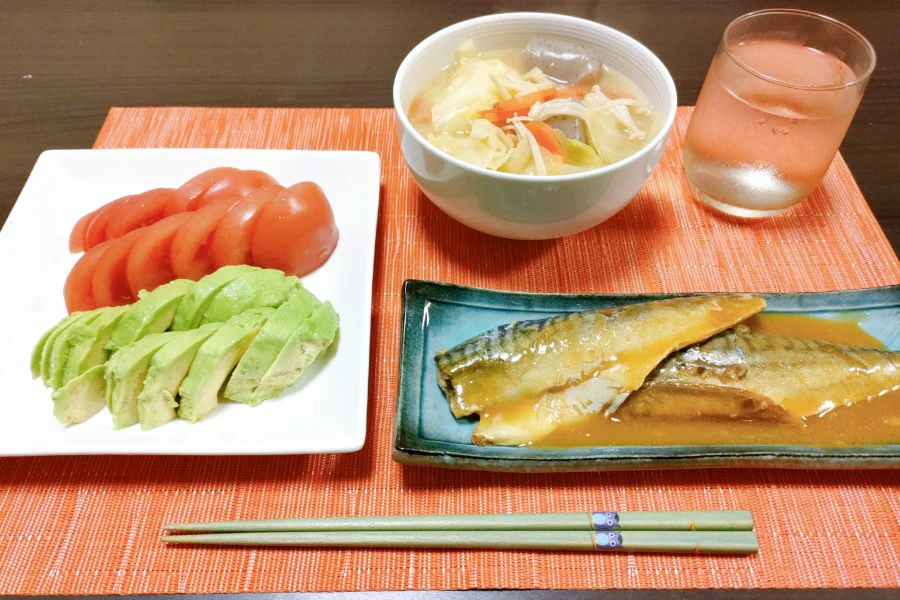 忙しい平日も基本的に自炊！食事を効率よく食べるコツ