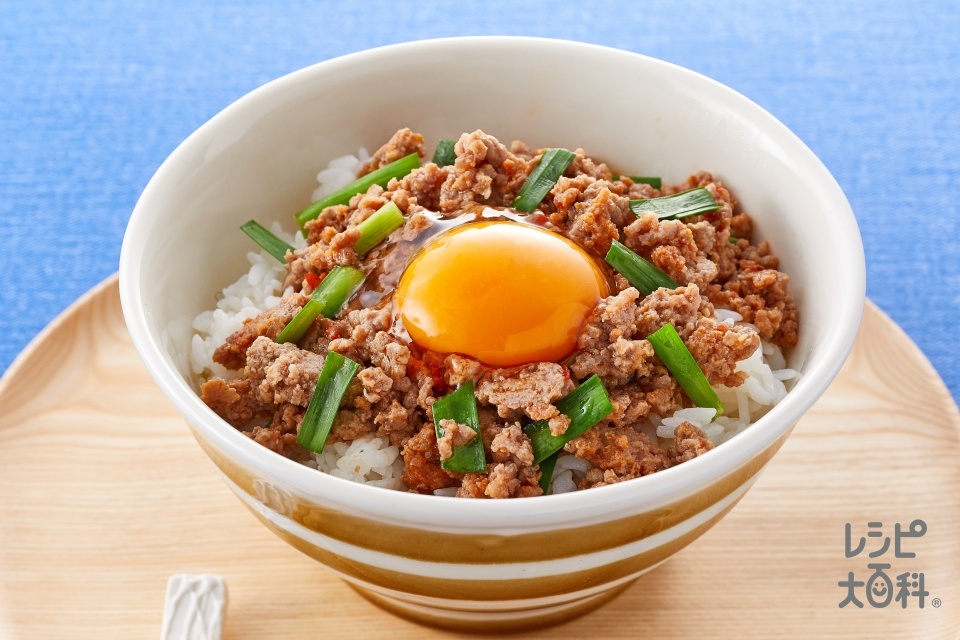 秒速 うま辛豚にらスタミナ丼の作り方 | レシピ |【味の素パーク】
