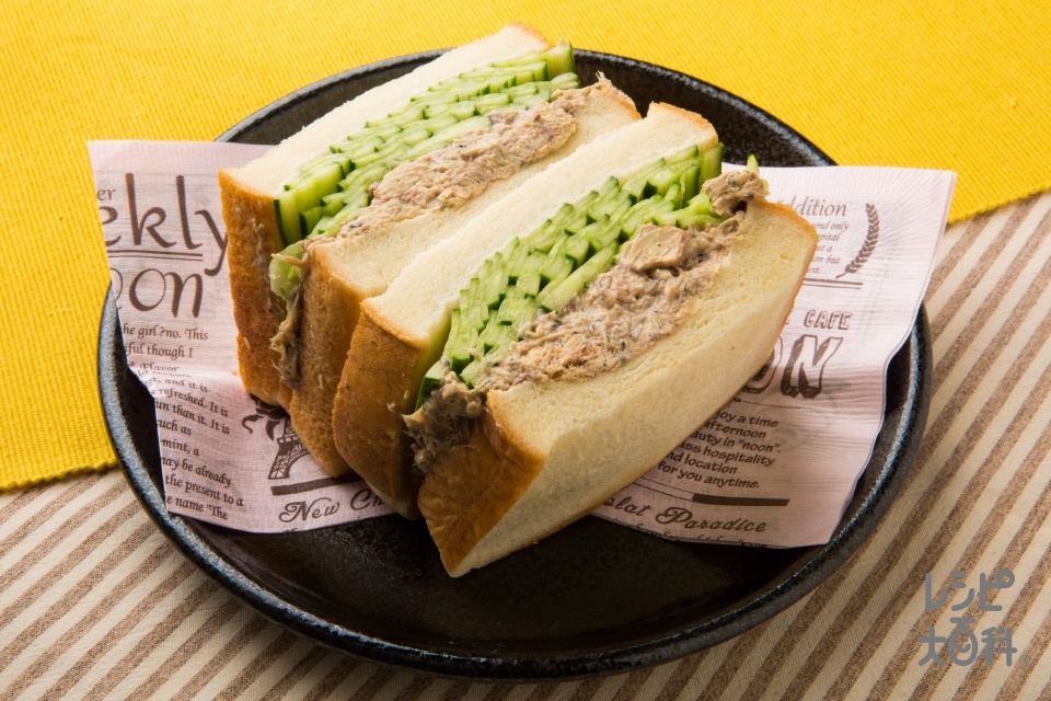 さば缶サンドイッチ