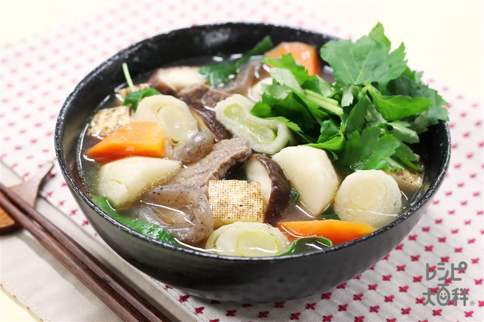 やまといもと牛肉のごちそうスープ
