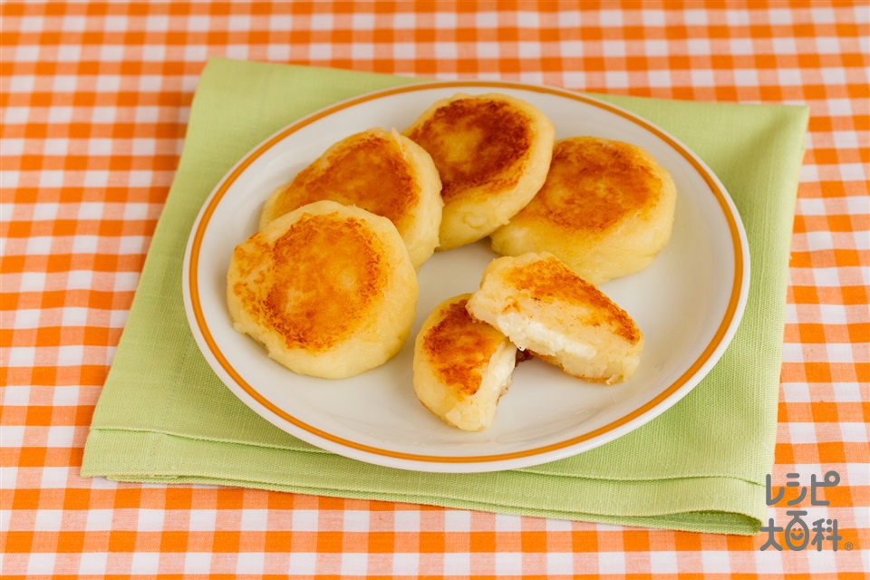 チーズ入りいももちの作り方 | レシピ |【味の素パーク】